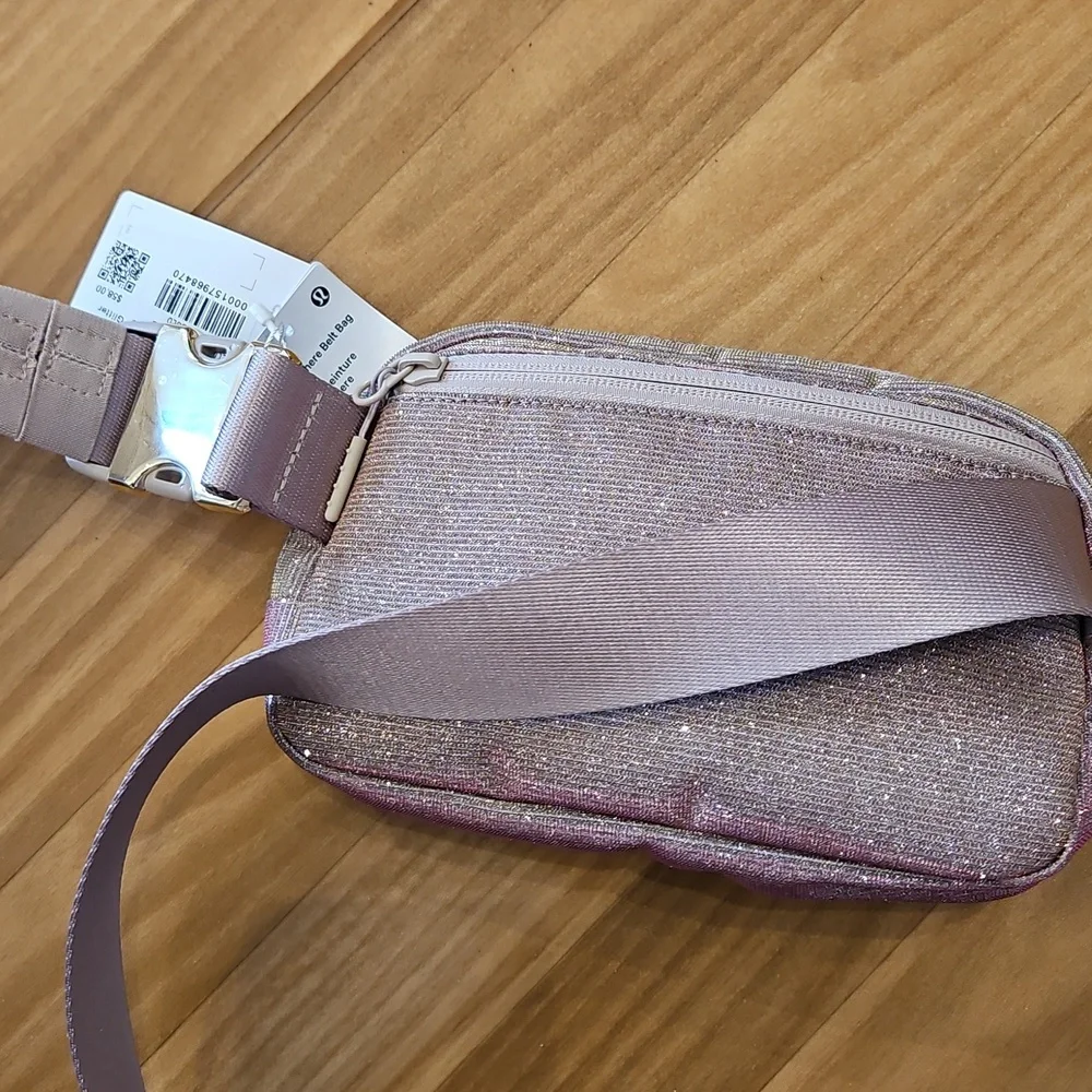 Lululemon Everywhere Belt Bag *glitter - Picture 2 of 3